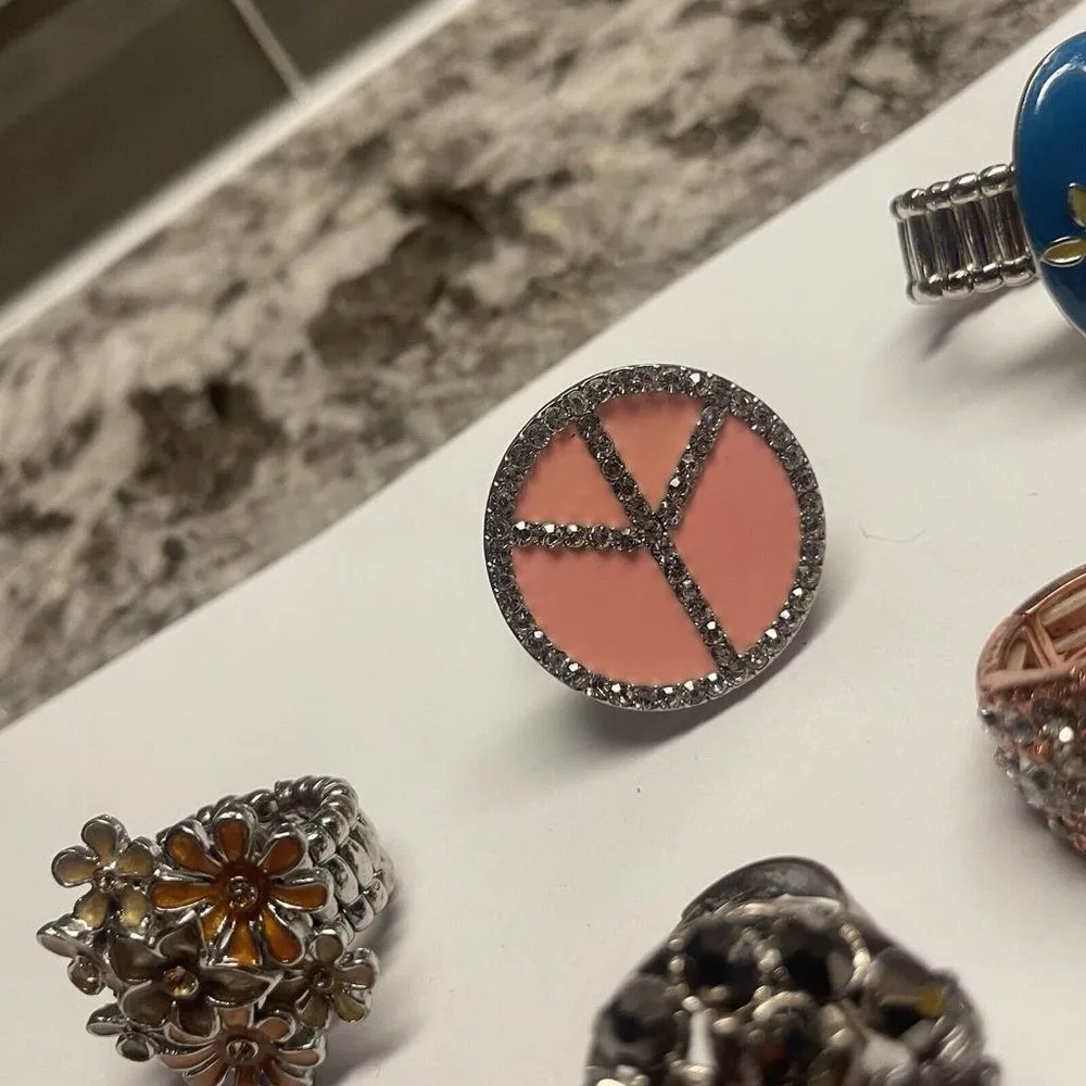 Adjustable Or Stretchy Statement Costume Rings Lot Of 5 - Image 4