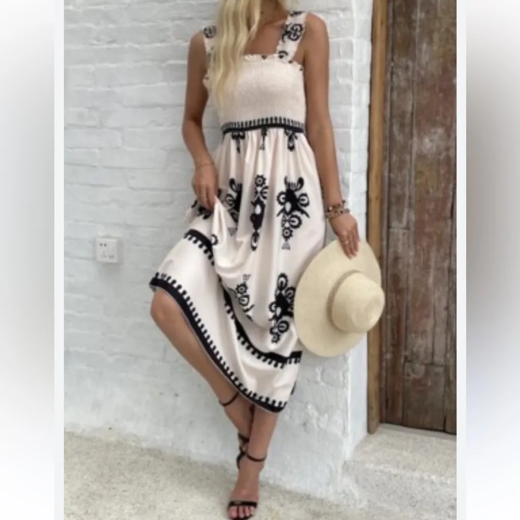 New Amazon Black and Light Pink Patterned Maxi Dress | Size S - Image 4