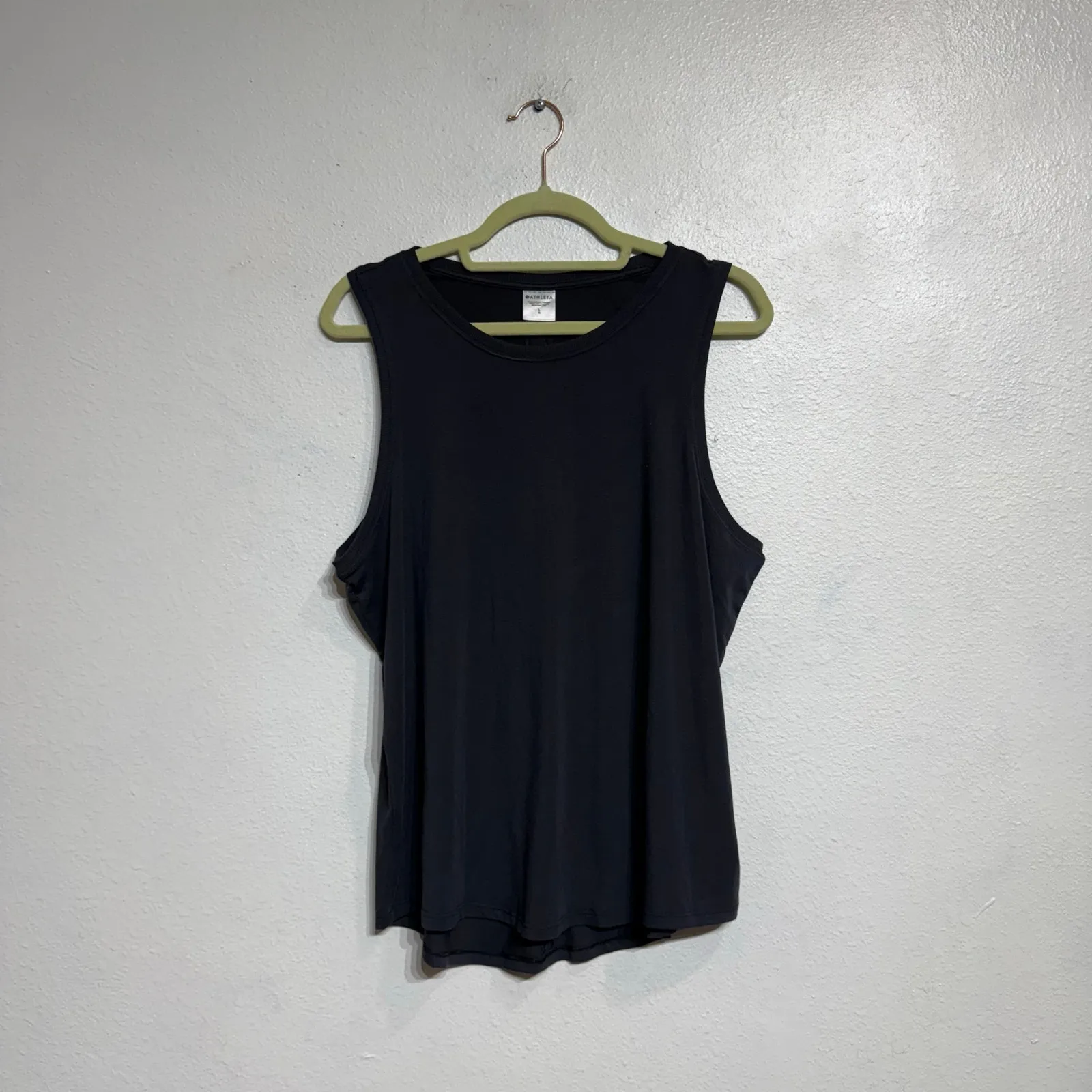 Athleta Black Muscle Tank Sz L - Image 2