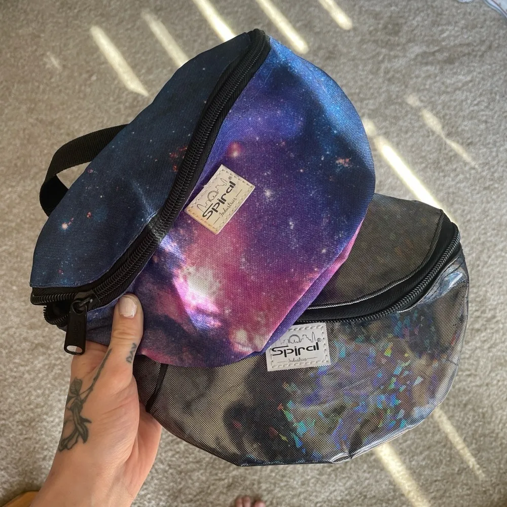 Pair of NEW iHeartRaves Fanny Packs - Image 2
