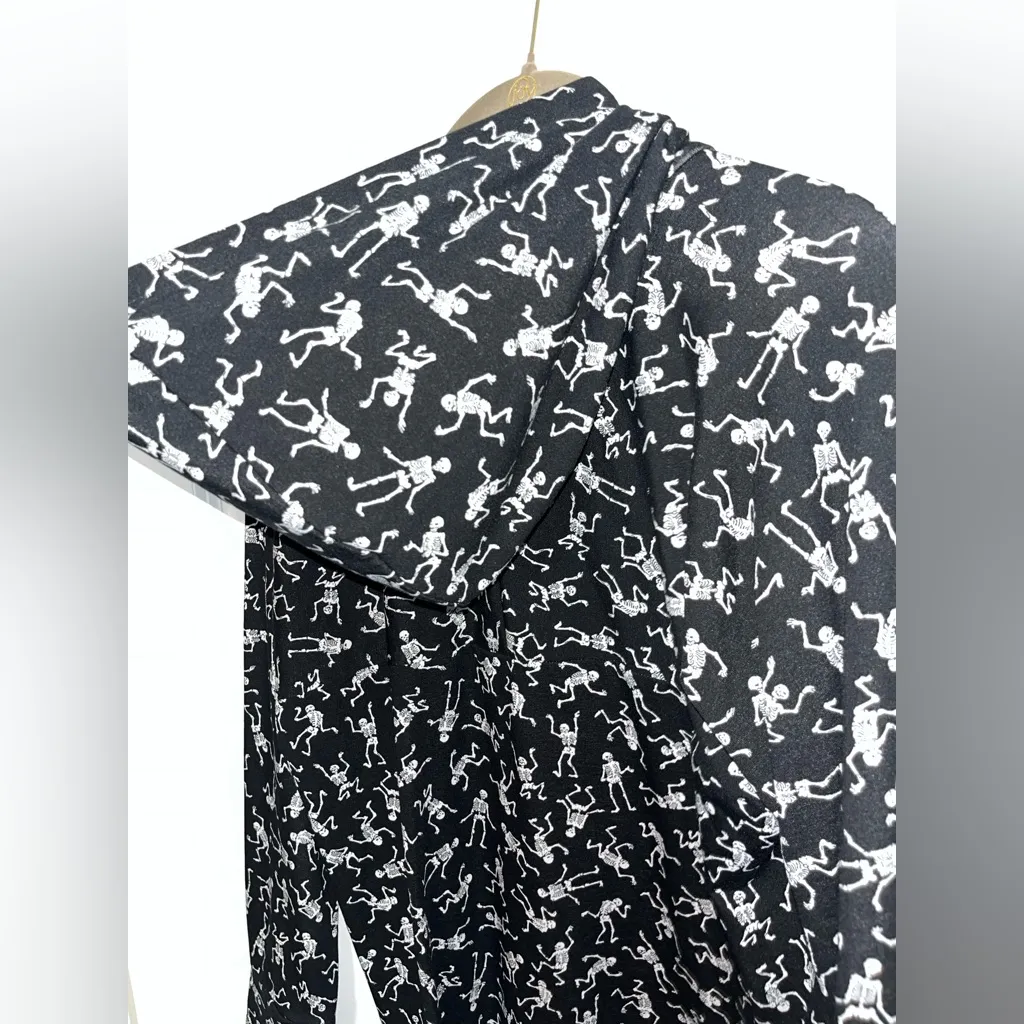 Lularoe Skeletons Amber Lightweight Hoodie Dancing Bones SkullHalloween Sz L NWT - Image 11