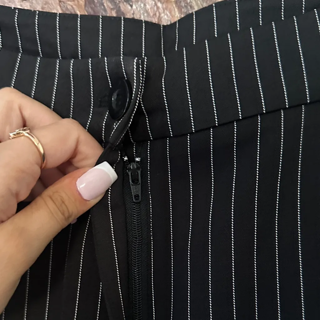 Commense Relaxed Striped Suit Pants Set size medium Black - Image 4