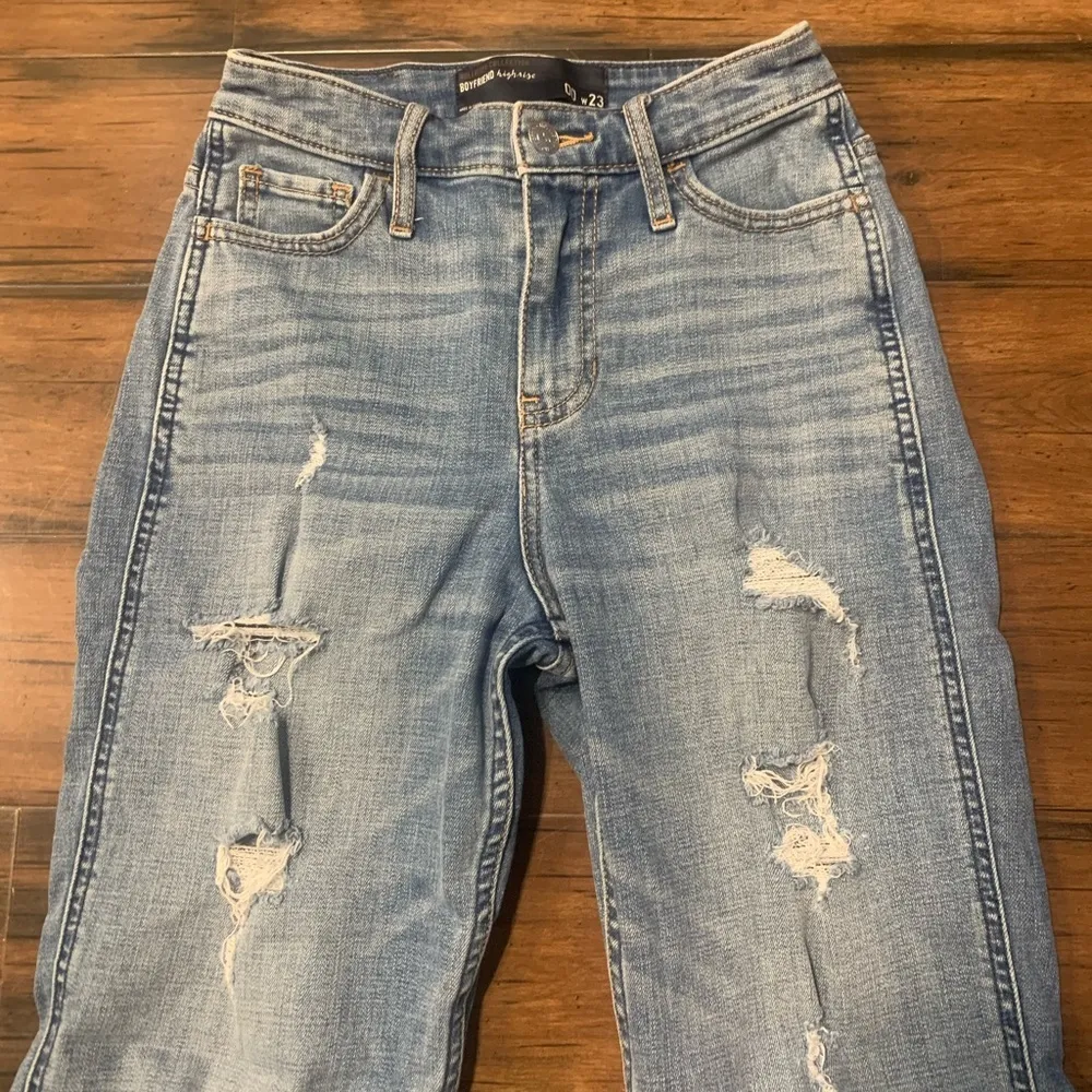 Hollister Distressed Boyfriend High-Rise Jeans - Size 00 - Image 4