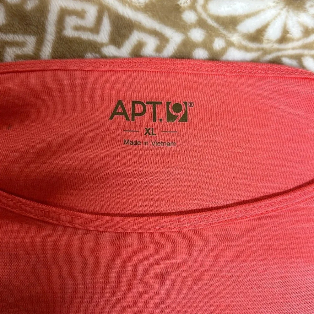 NWT APT 9 High-Low Top - Image 5