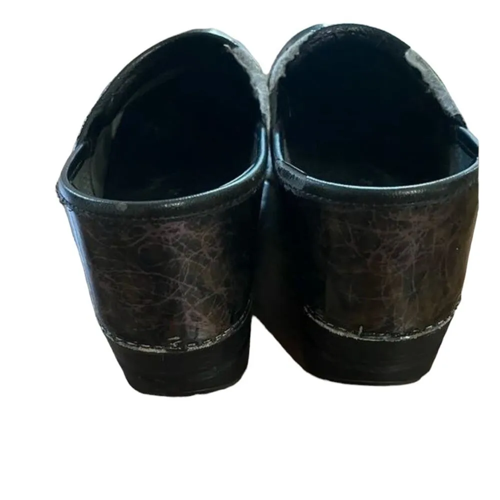 Dansko Professional Patent Iridescent Clog Mule Slip On Black Purple Size 40 - Image 4
