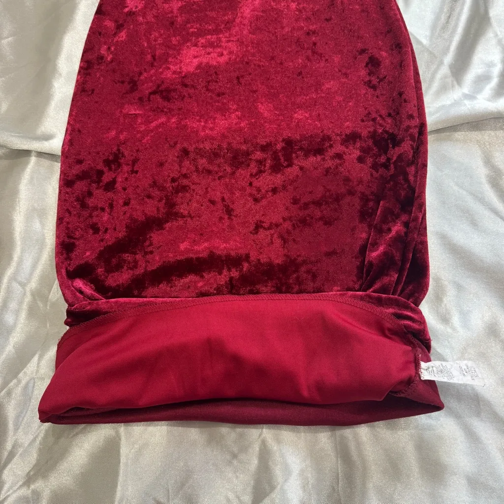 Red Velvet Midi Dress - Image 5