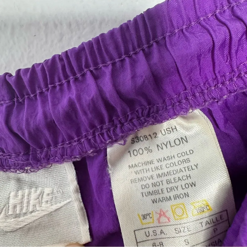 Vintage Nike windbreaker pants size small - Image 4