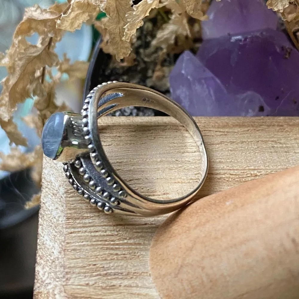Sterling Silver Moonstone  Ring Size 9 - Image 6