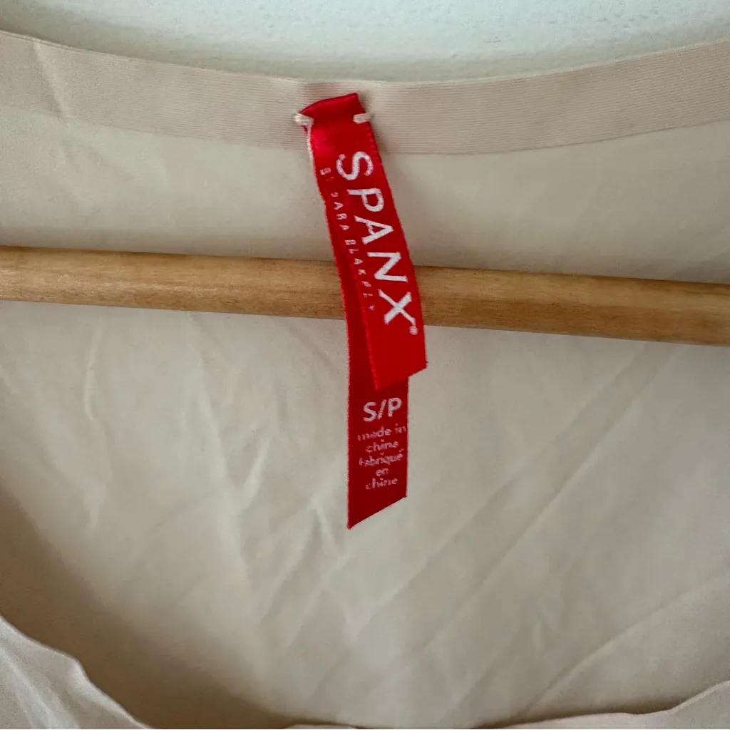 Spanx Thinstincts Bodyshaper Natural Tank. Size Small. - Image 6