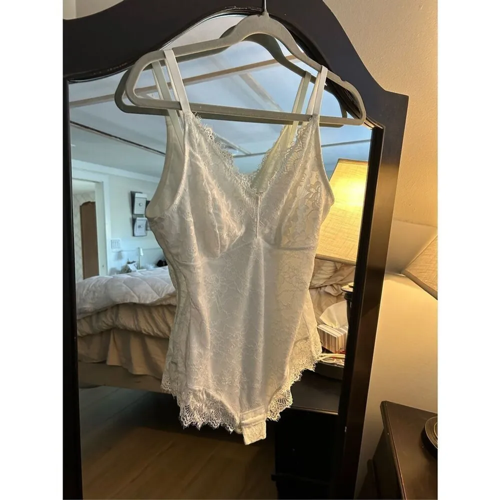 NEW~ Shaper Lace Shapewear Bodysuit Tummy Control M White Size M - Image 6