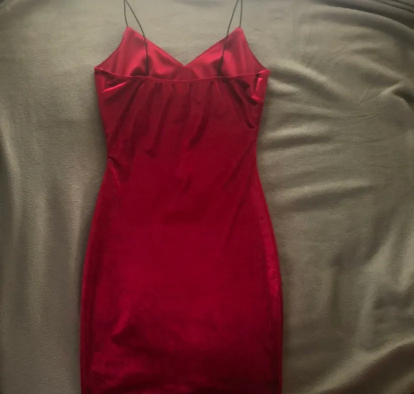 Windsor Red Dress - Image 3
