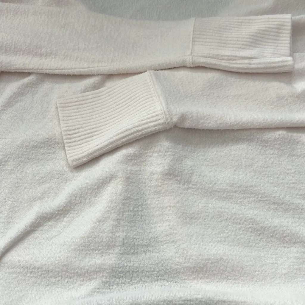 Abercrombie Twist Back Long Sleeve Knit Top Size XS - Image 6