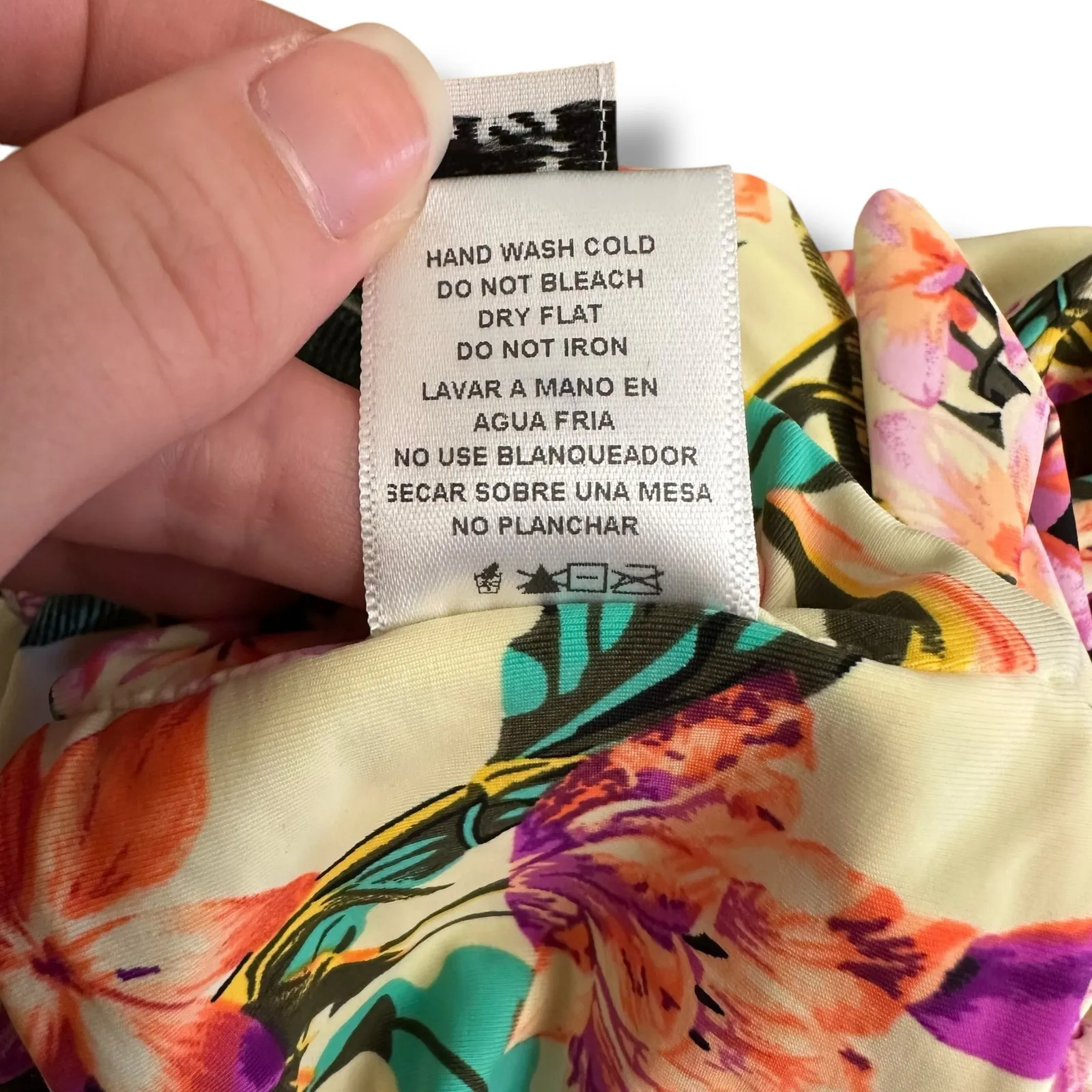 Dippin’ Daisy’s Swimwear Floral Bikini Set High Waisted Knotted Top‎ Size M - Image 7