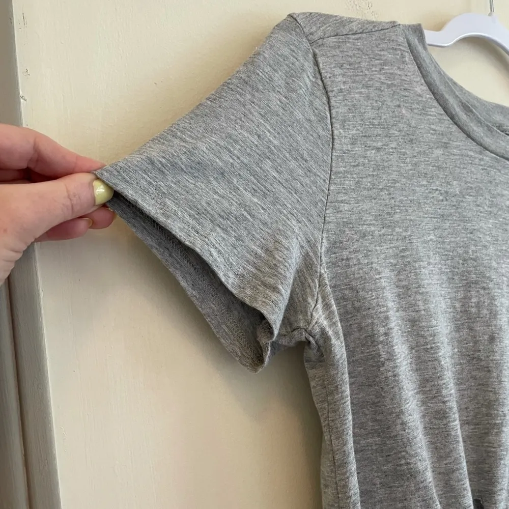 TopShop Crop Top T-shirt Grey Knot Front Knit Short Sleeve ~ Women’s Size 2 - Image 6