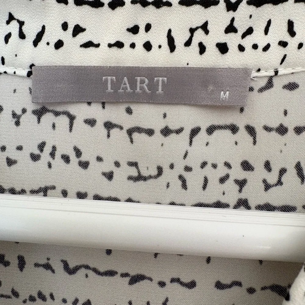 Tarte blouse V-neck bell sleeves black abstract print women’s M - Image 4