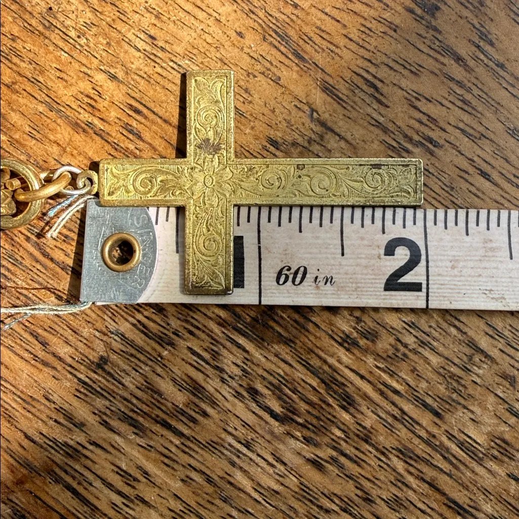 Gold bronze chunky ornate Chain Bracelet with a Cross and Pope Francis medal - Image 11