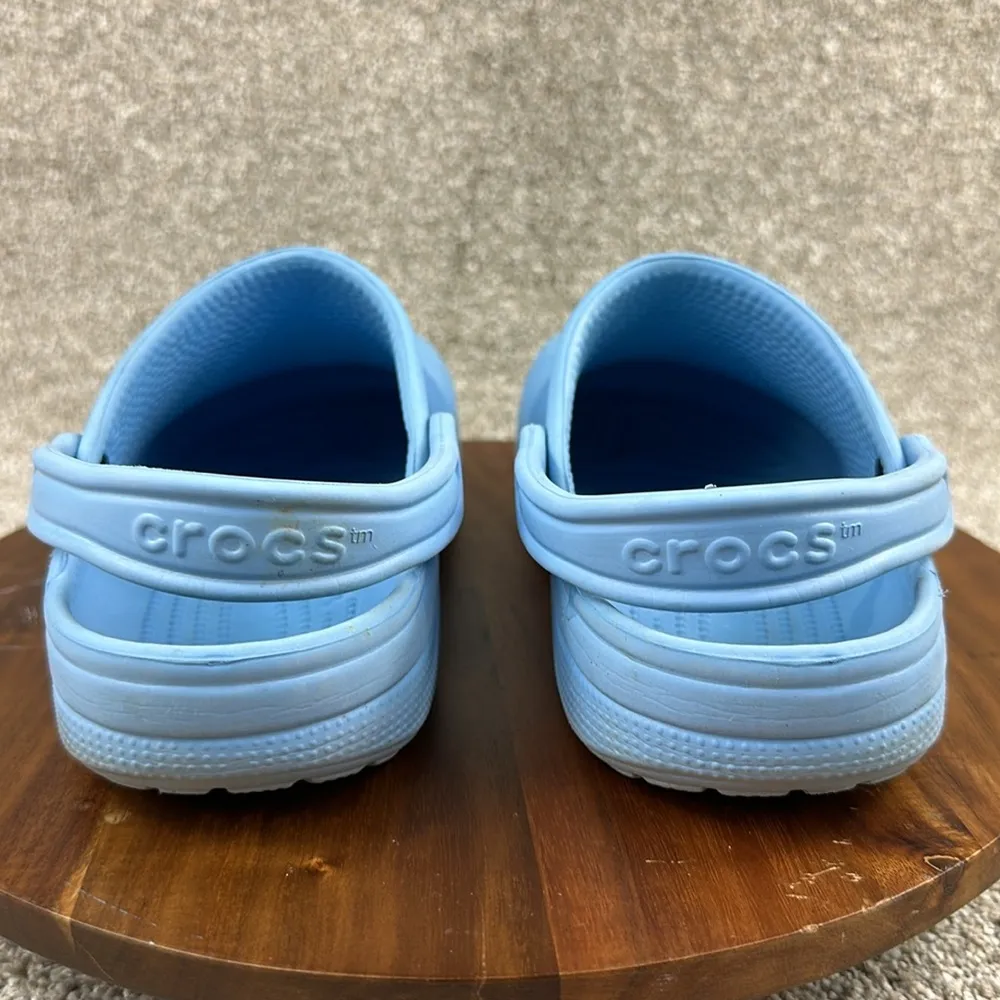 Crocs women’s 8 men’s 6 - Image 4