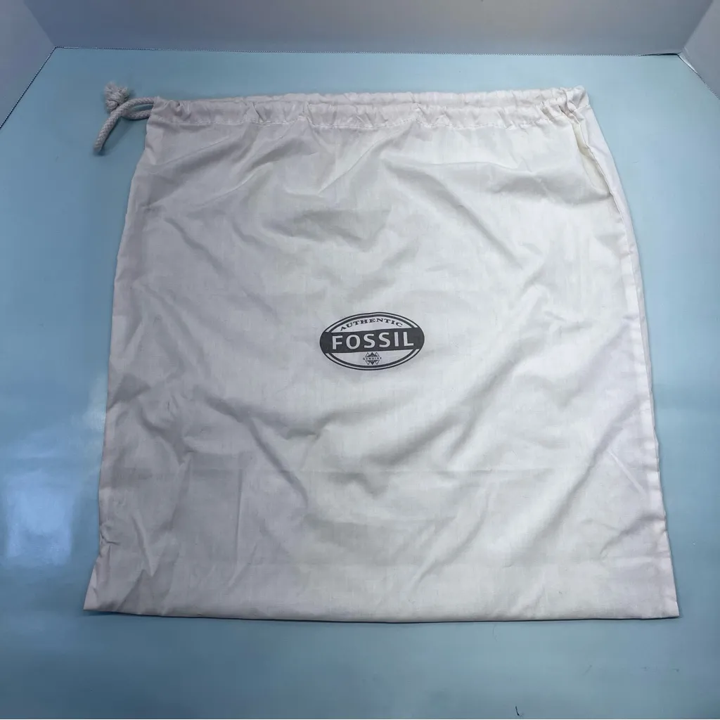 Fossil White Dust Bag - Image 5