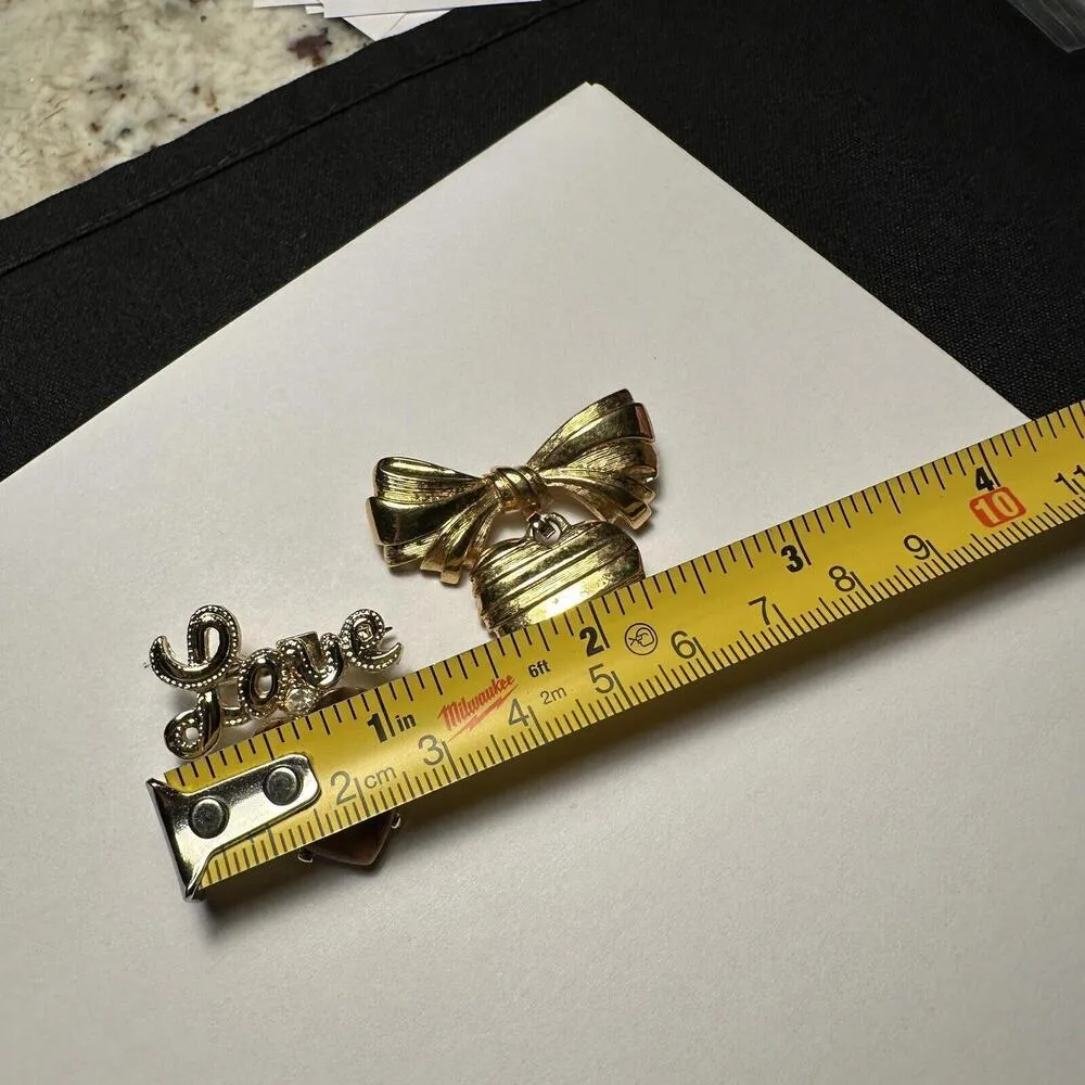 Lot Of 2 Metal Heart Dangle Brooch Pin Gold Tone Both Signed - Image 3