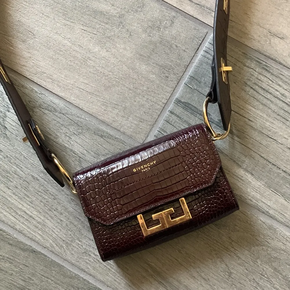 Givenchy Nano Eden Crocodile Embossed Leather Bag - Image 10