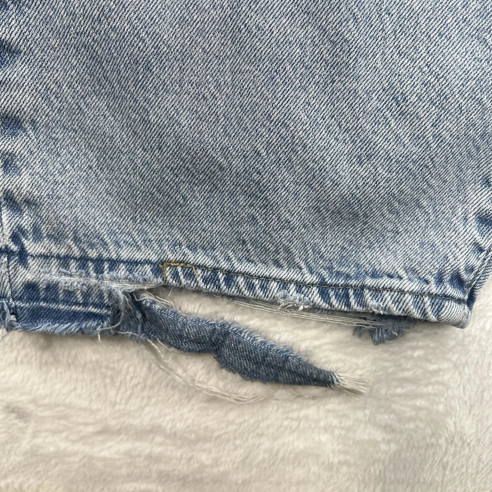 Levi's Sz 25 Premium Baggy Dad Jeans Slouchy Women’s Distressed Holes Grunge - Image 4