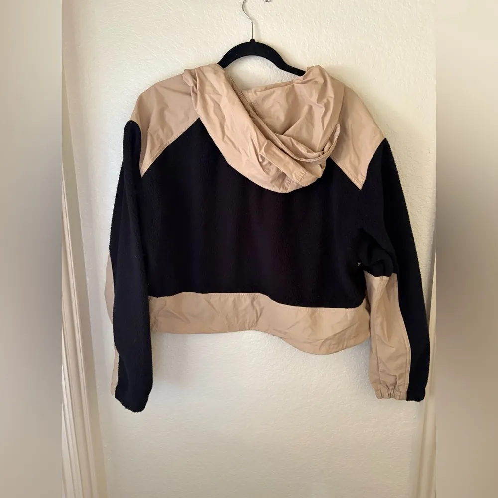 Sweaty Betty Norse Sherpa Pullover Size 12 - Image 5