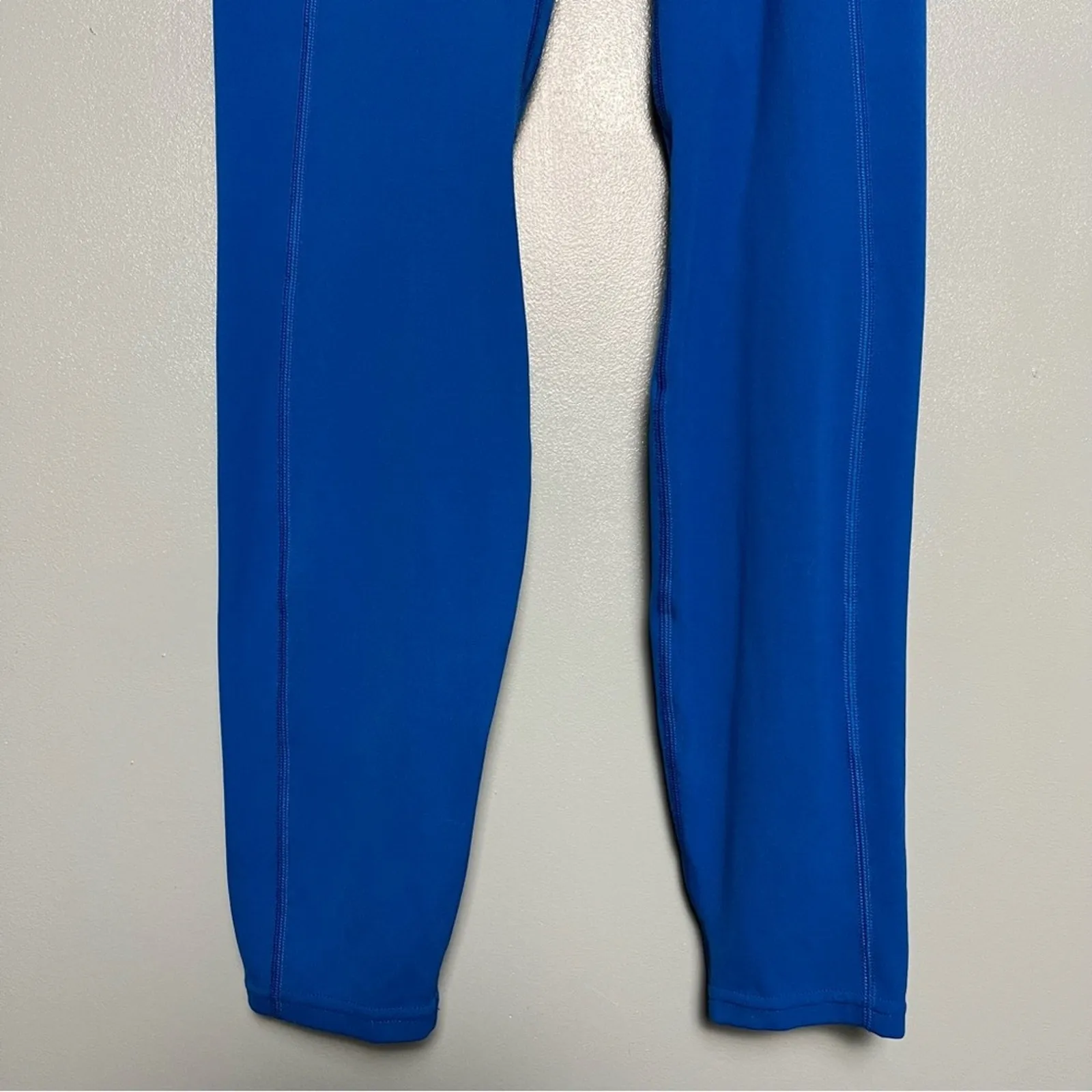 NWOT Patagonia Women's Maipo 7/8 Stash Tight Active Legging Endless Blue Size XS - Image 3