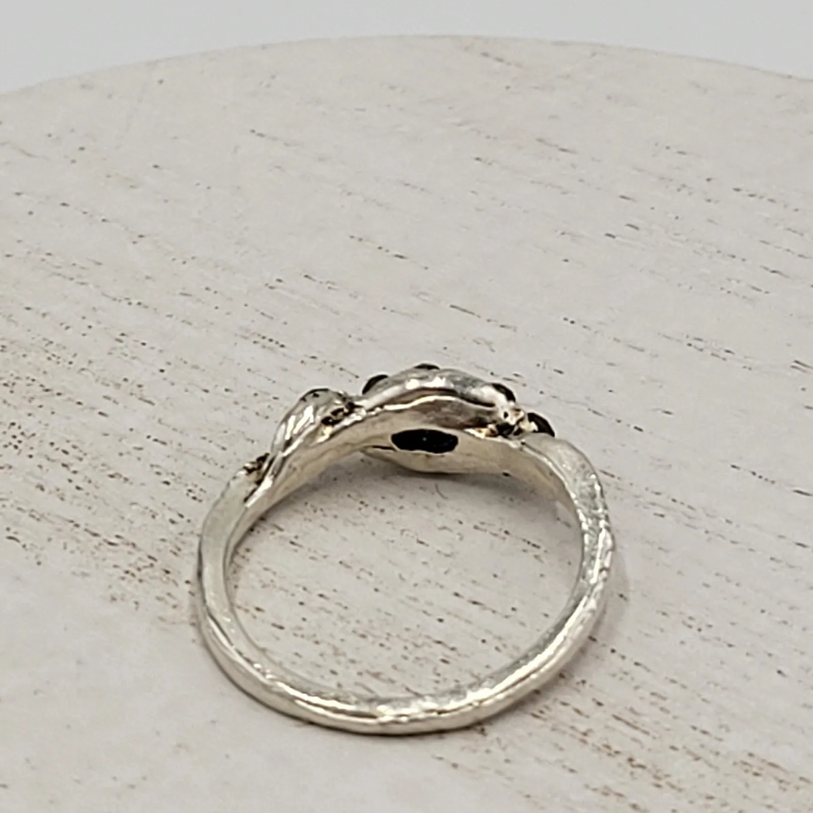 Silver Tone Gray Diamond Gemstone Rhinestone Twisted Knot Ring Fashion Jewelry - Image 4