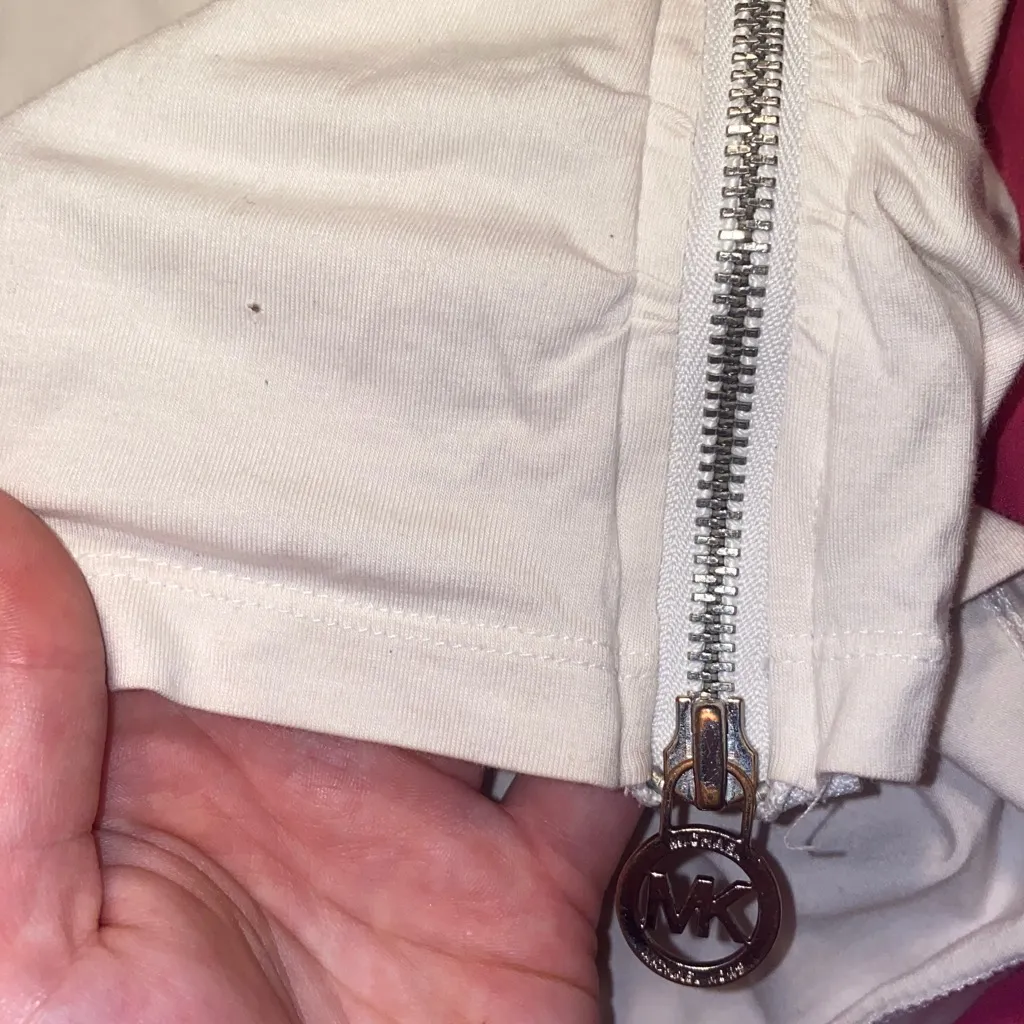 Michael Kors White Ruched Zip Up Blouse - Image 4