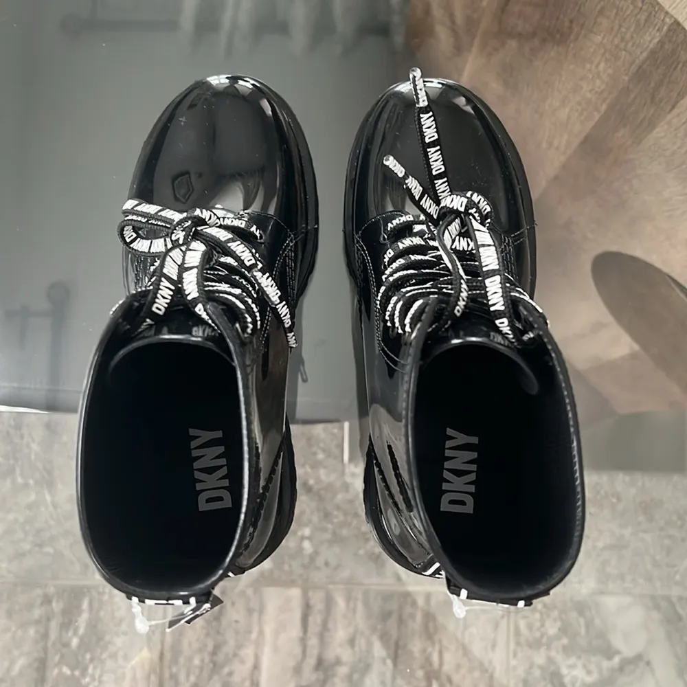 DKNY Tibby Combat Lace-Up Boots in Black, Size 6 New w/Tag - Image 7