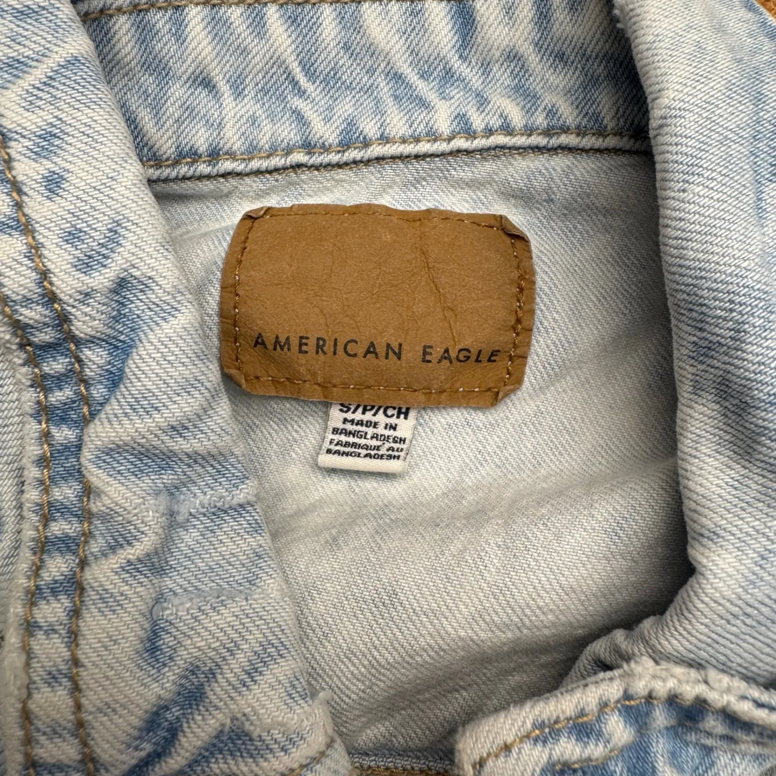 American Eagle Acid Wash Denim Jacket Distressed Cropped Blue Size S - Image 2