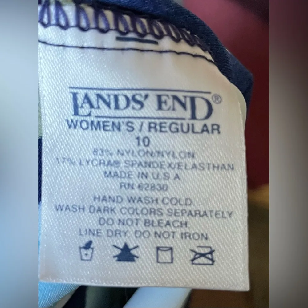 Vintage Lands end 90s Tankini Top floral swim top Has built-in padding size 10 - Image 4