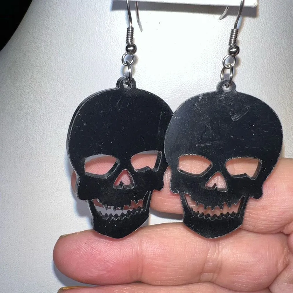 Set of Two Acrylic Shadow Halloween Earrings Black - Image 9