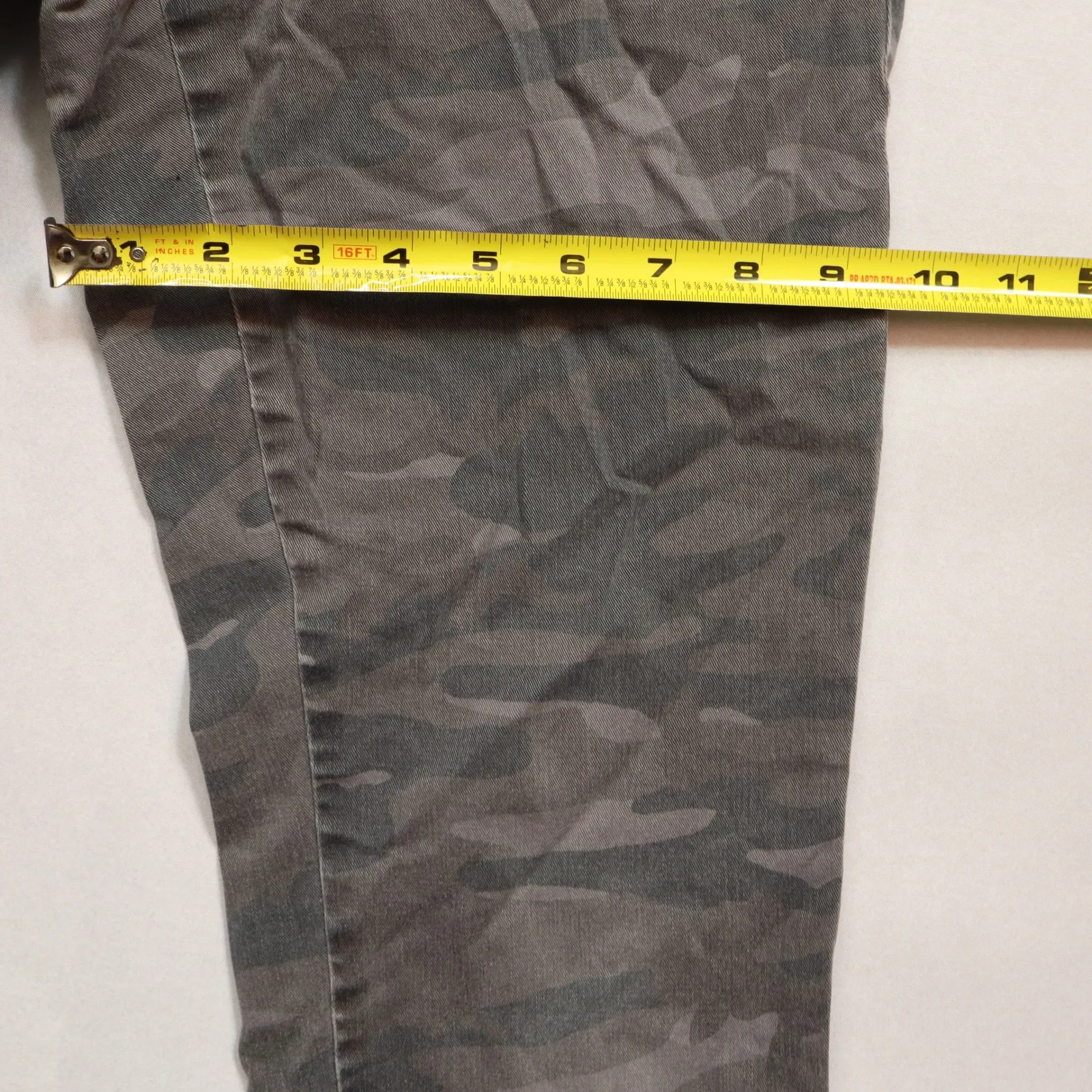 Loft Gray Camo Marisa Skinny Skater Indie Y2K Punk Goth Cotton Ankle Pants 10 - Image 6