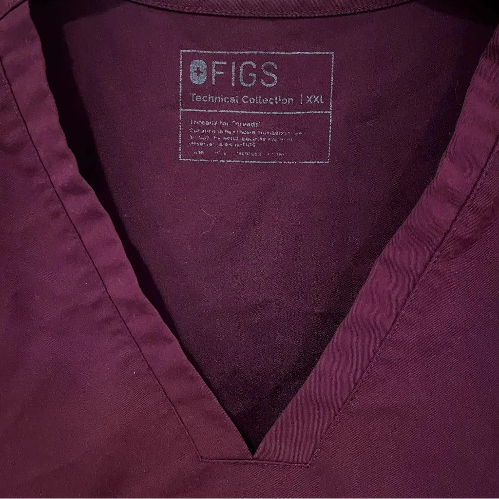 FIGS Burgundy Casma Three-Pocket Top & Kade Cargo‎ Scrub Pants Set Size XL/XXL - Image 12