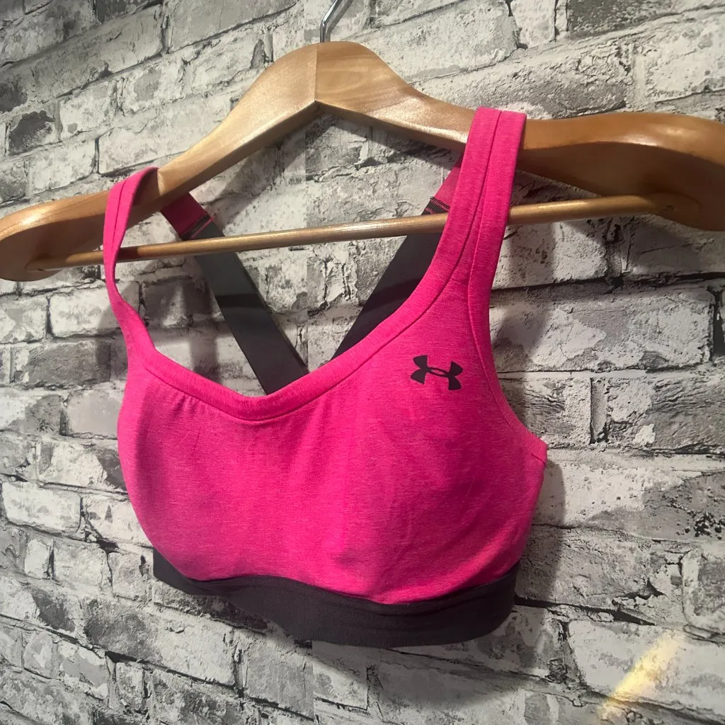 EUC Under Armour Pink Sports Bra Padded Size Small - Image 3