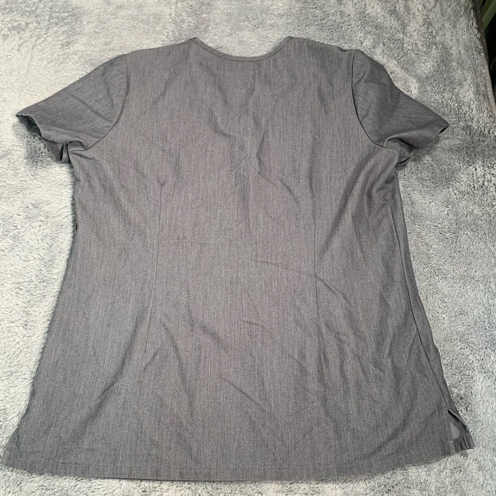 Figs gray technical collection scrub top aya small - Image 5