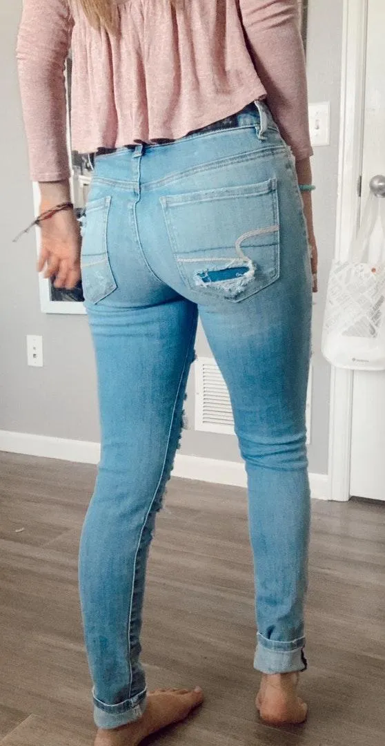 American Eagle Outfitters Ripped Jeans - Image 6
