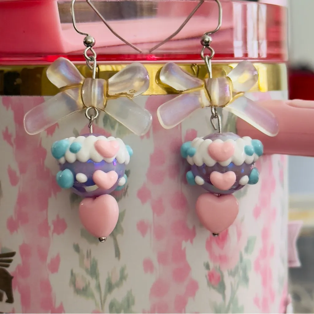 Cute Pastel Heart Earrings Pink - Image 4
