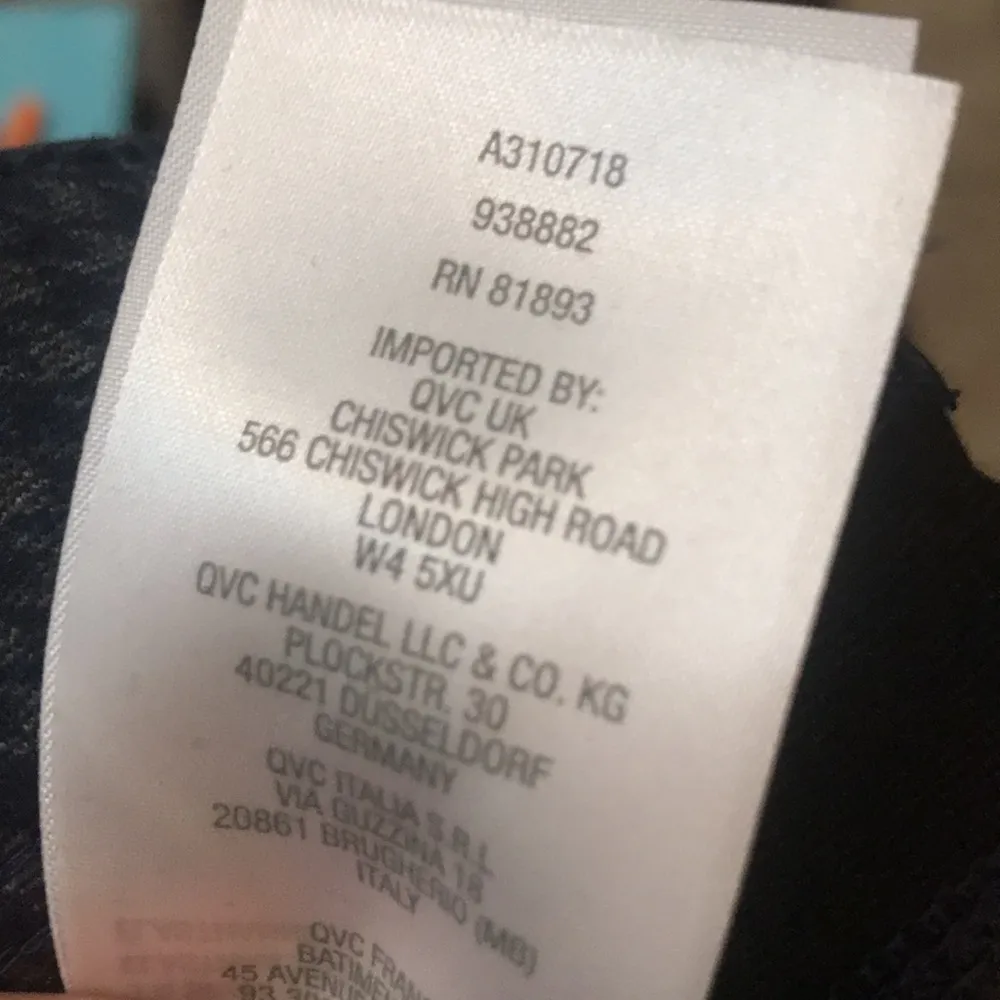 Susan Graver Cotton Spandex Capri Leggings 2XP - Image 12