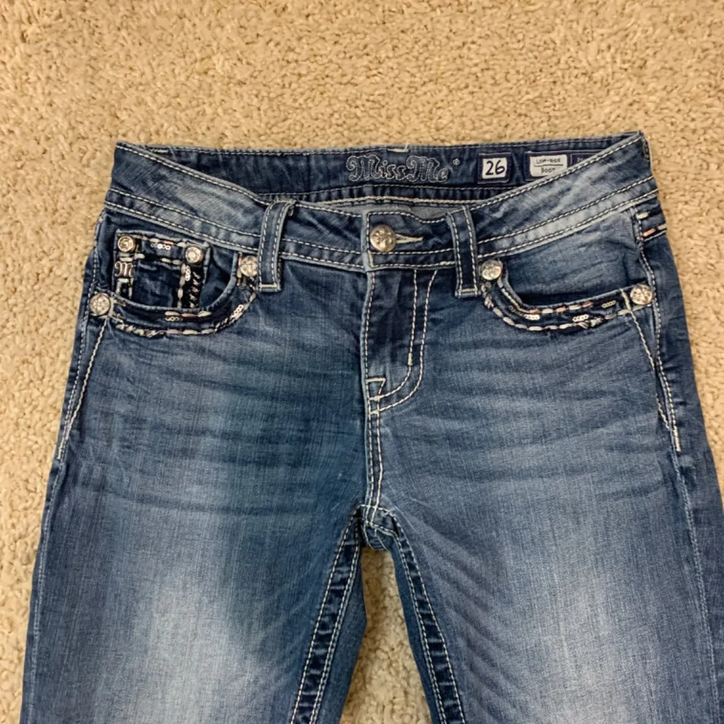 Miss Me Jeans Low-Rise Boot Cut - Image 4