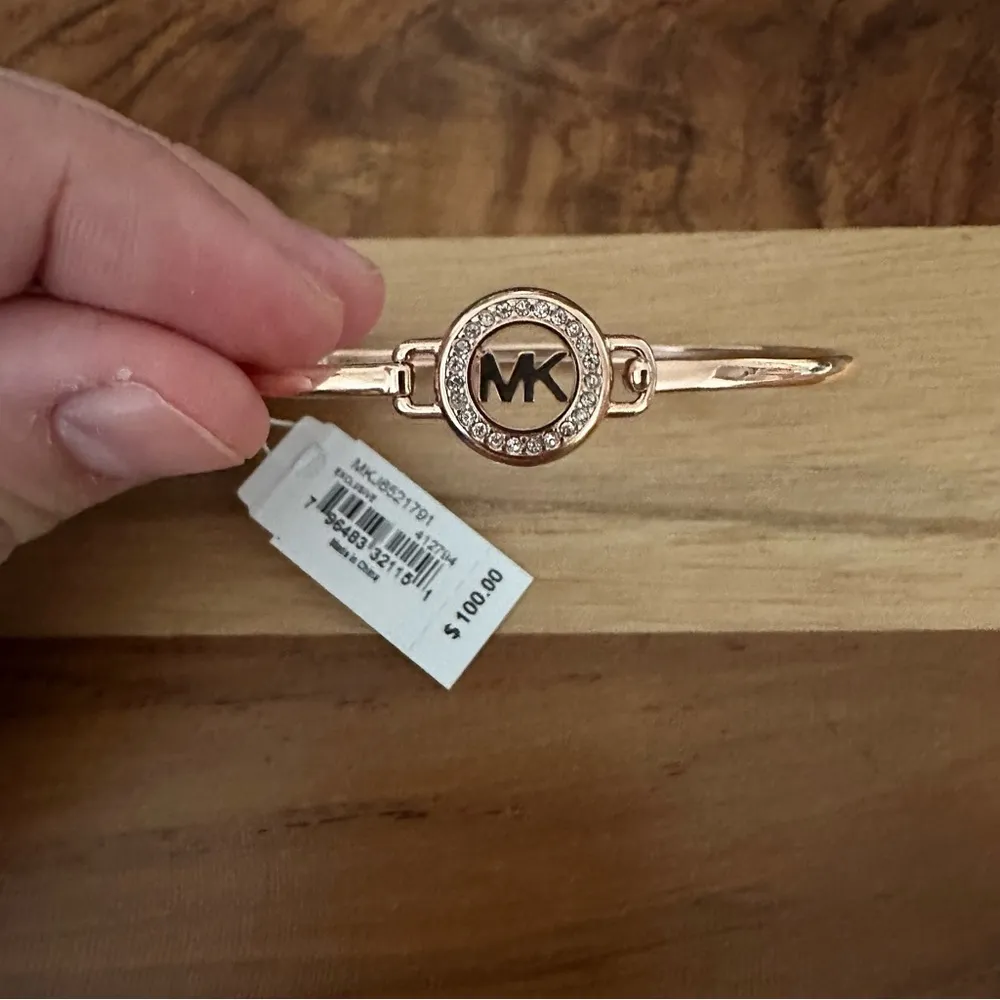 Michael Kors Exclusive Rose Gold-Tone Stainless Steel Bangle Bracelet MKJ6521791 - Image 4