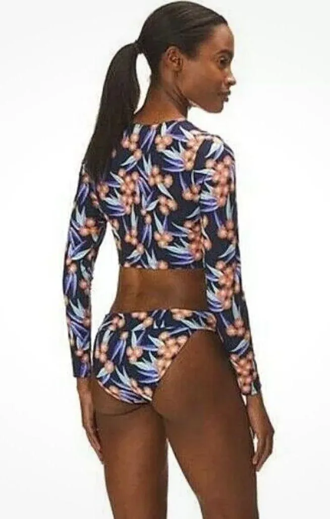 Swell Seeker Cropped Long-Sleeve Rashguard - Image 2