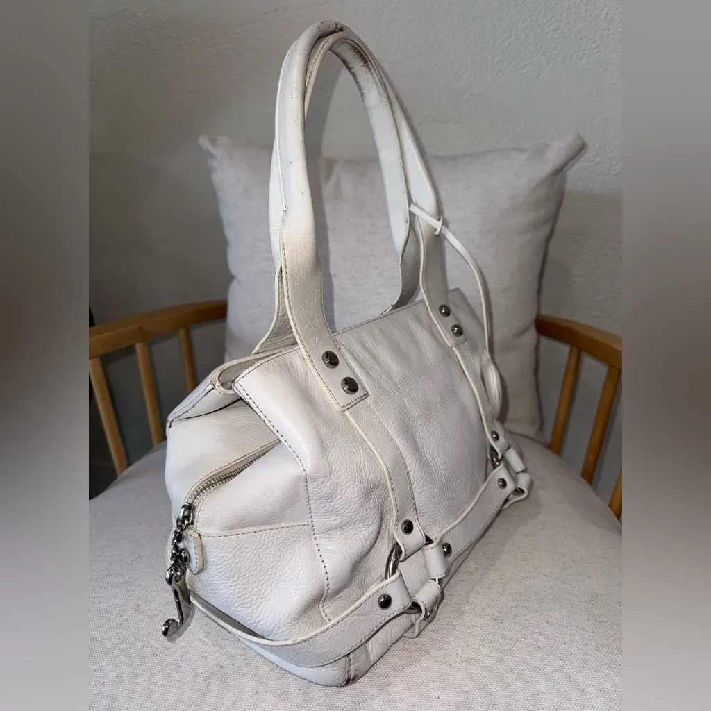 Vintage Juicy Couture Soft White Womens Leather Bag Purse With Heart Charms - Image 6