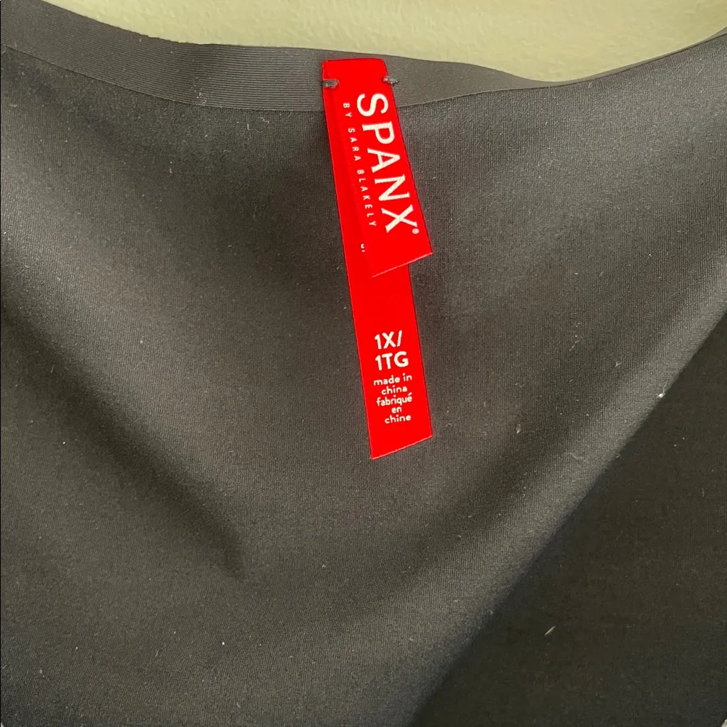 SPANX Black Women's Shapewear Tank - Image 3