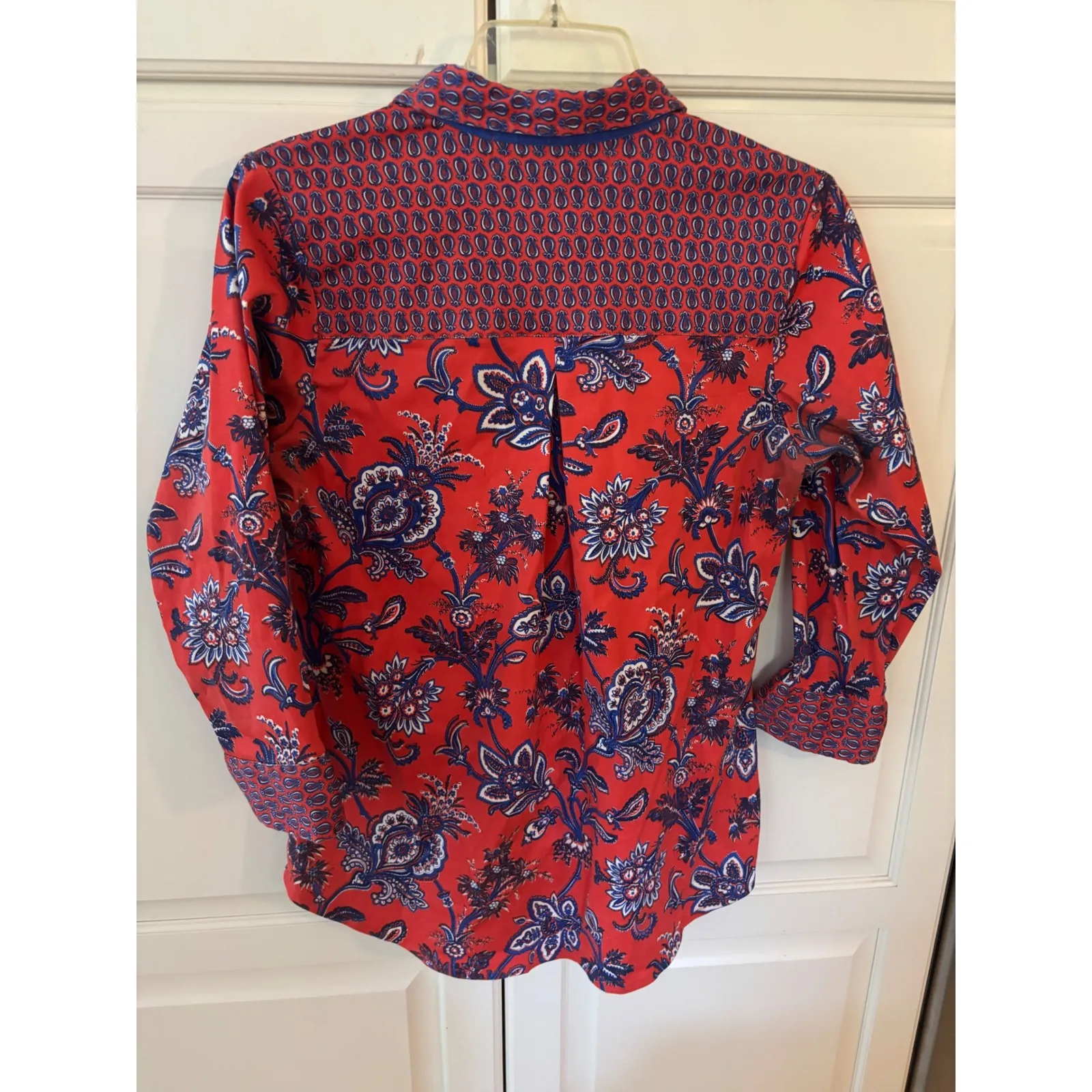 Gretchen Scott Red Blue Floral Print Collared Button Down Shirt Women's Medium - Image 4