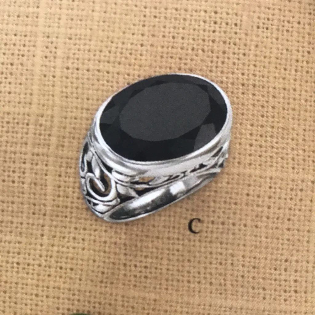Silpada Sterling Black Chalcedony Ring Size 6 - Image 9