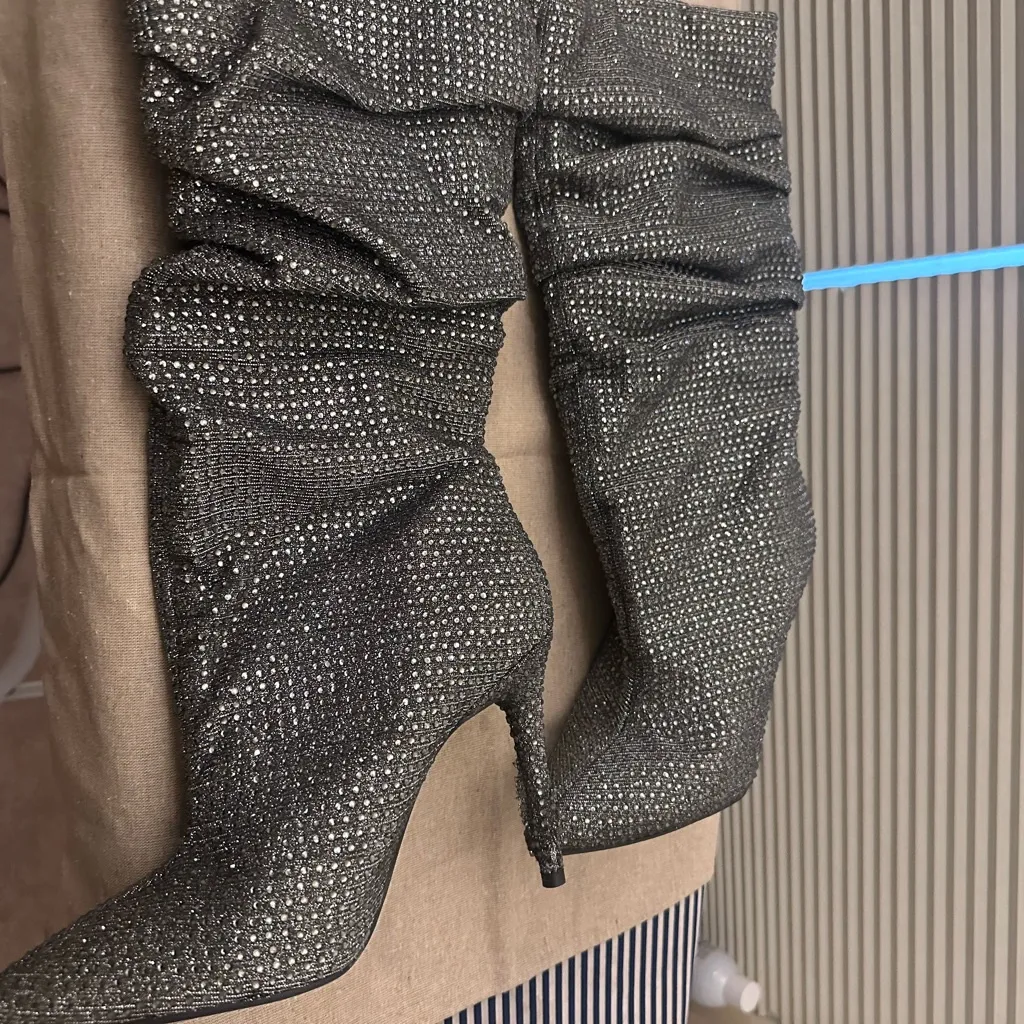 Jessica Simpson Glittering pewter sequin Heeled Boots - Image 4