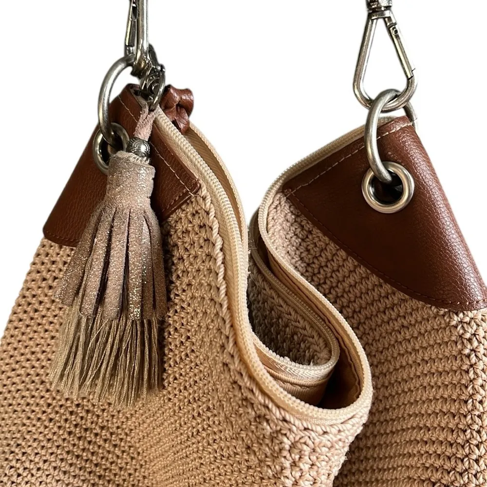 The Sak  Medium Size Shoulder Bag - Image 7