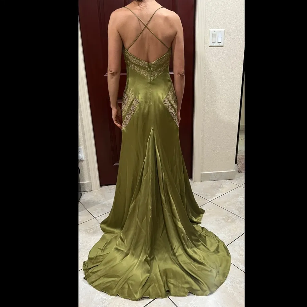 Green Rococo Silk Gown - Image 7